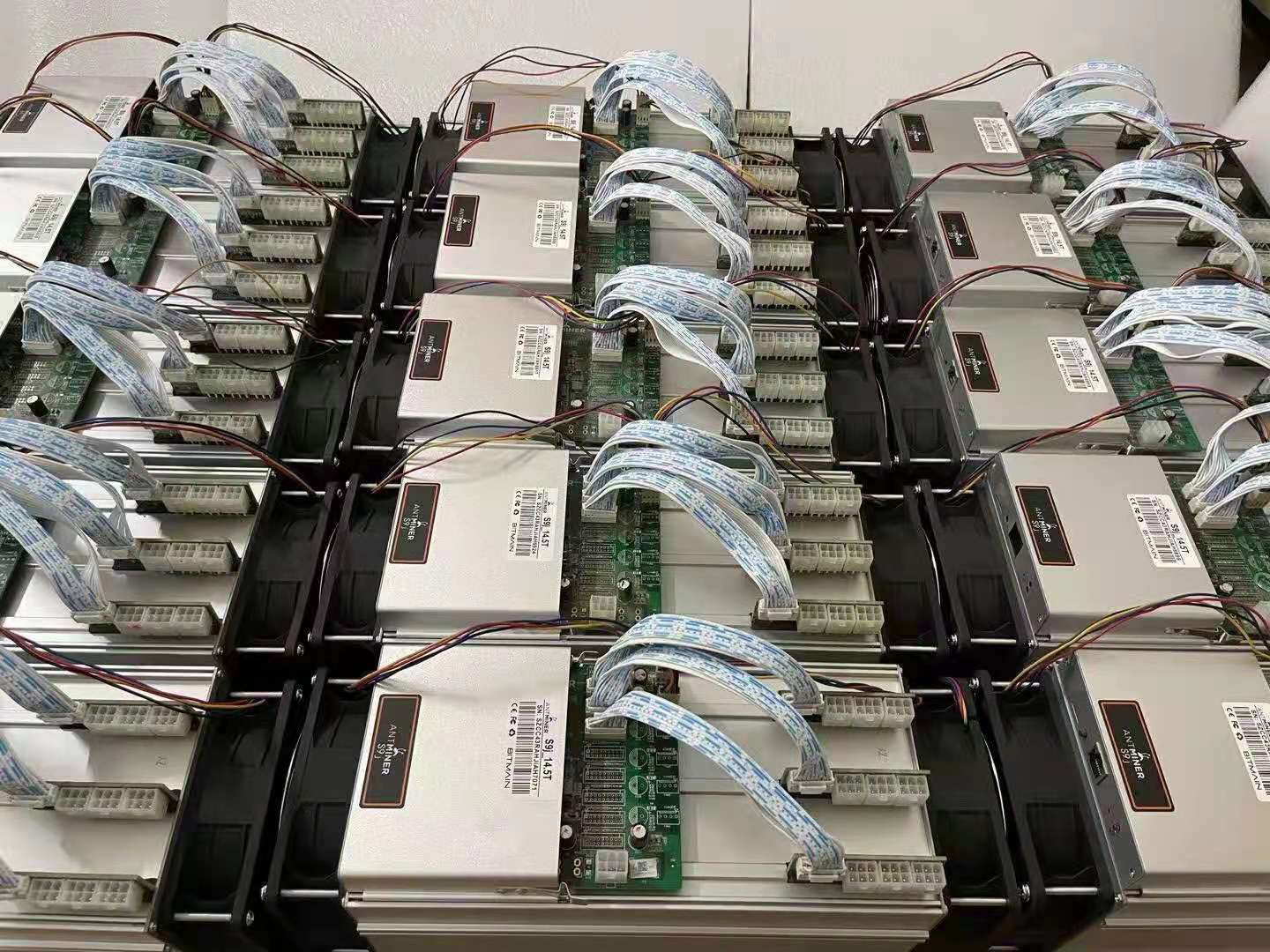 REM 03 Antminer S9j 14.5T 16nm SHA256 BTC incluye APW3++ 1600W PSU Pago en Escrow - Imagen 5